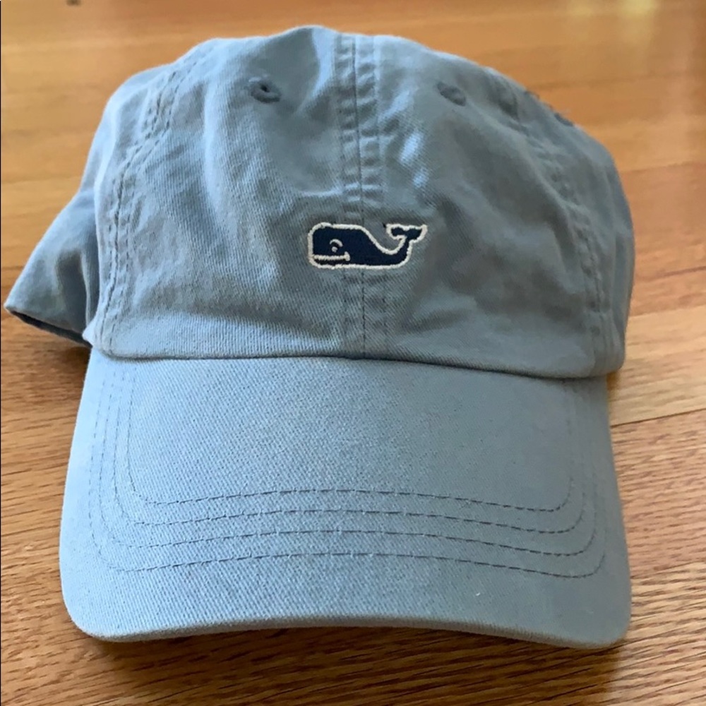 Vineyard Vines baseball hat